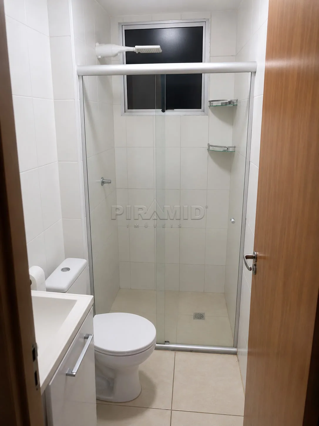Alugar Apartamento / Padr&atilde;o em Ribeir&atilde;o Preto R$ 1.100,00 - Foto 12