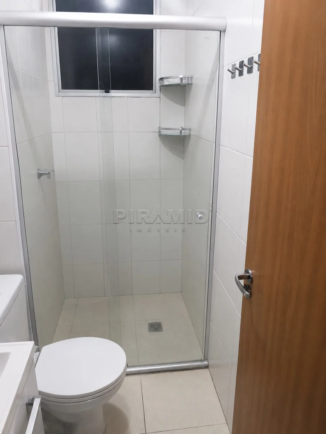Alugar Apartamento / Padr&atilde;o em Ribeir&atilde;o Preto R$ 1.100,00 - Foto 11