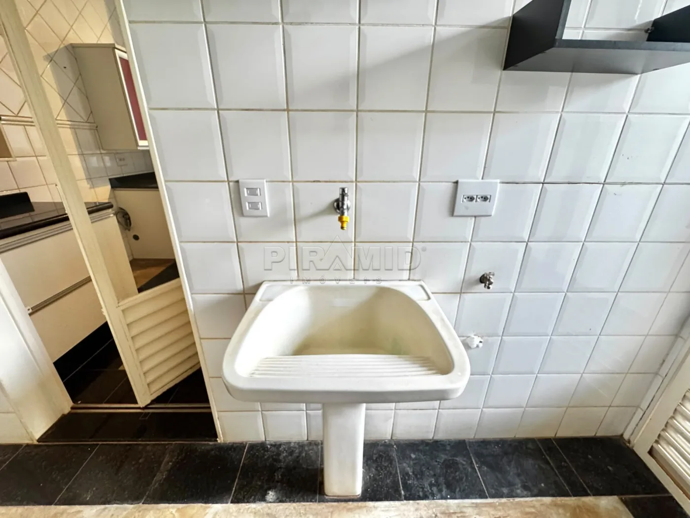 Alugar Casa / Padr&atilde;o em Ribeir&atilde;o Preto R$ 6.000,00 - Foto 12