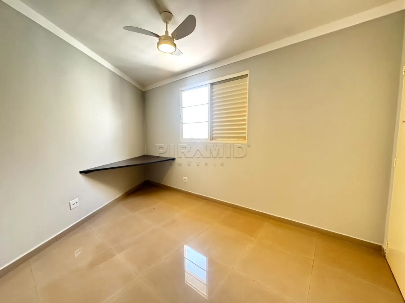 Alugar Casa / Padr&atilde;o em Ribeir&atilde;o Preto R$ 6.000,00 - Foto 31