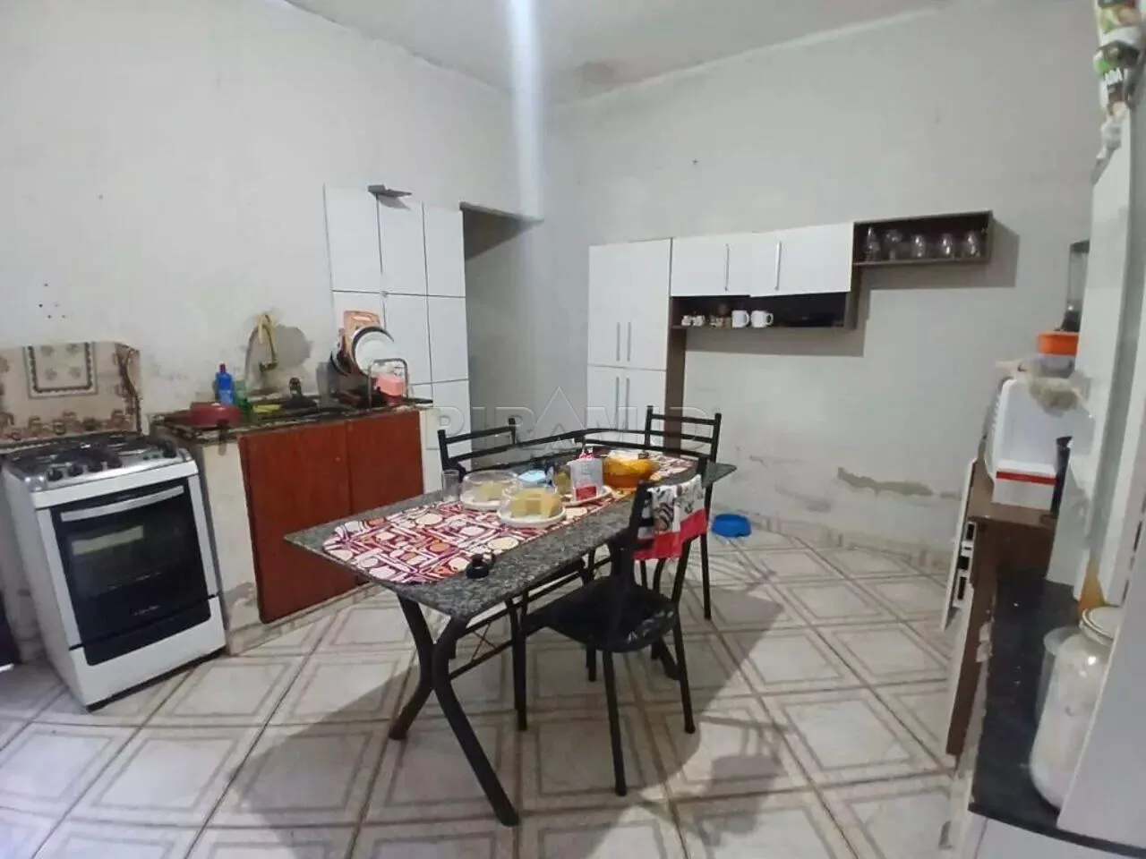Comprar Casa / Padr&atilde;o em Ribeir&atilde;o Preto R$ 120.000,00 - Foto 4