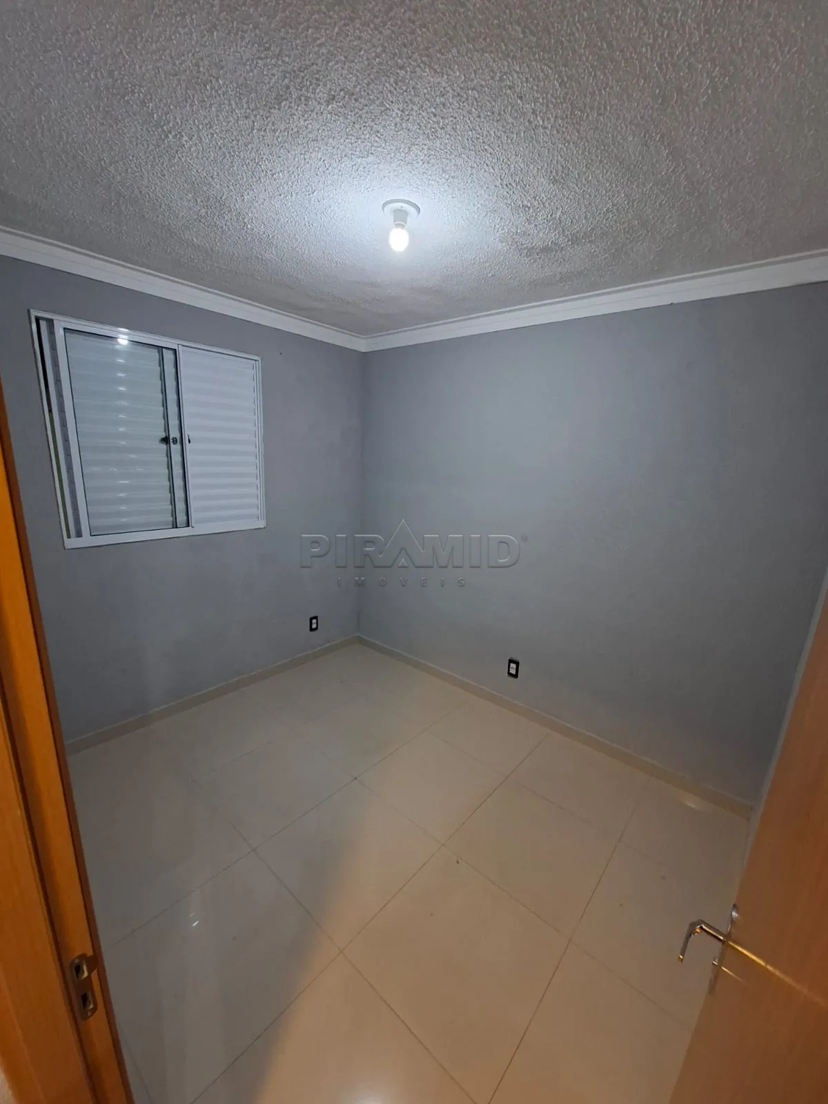 Comprar Apartamento / Padr&atilde;o em Ribeir&atilde;o Preto R$ 190.000,00 - Foto 3