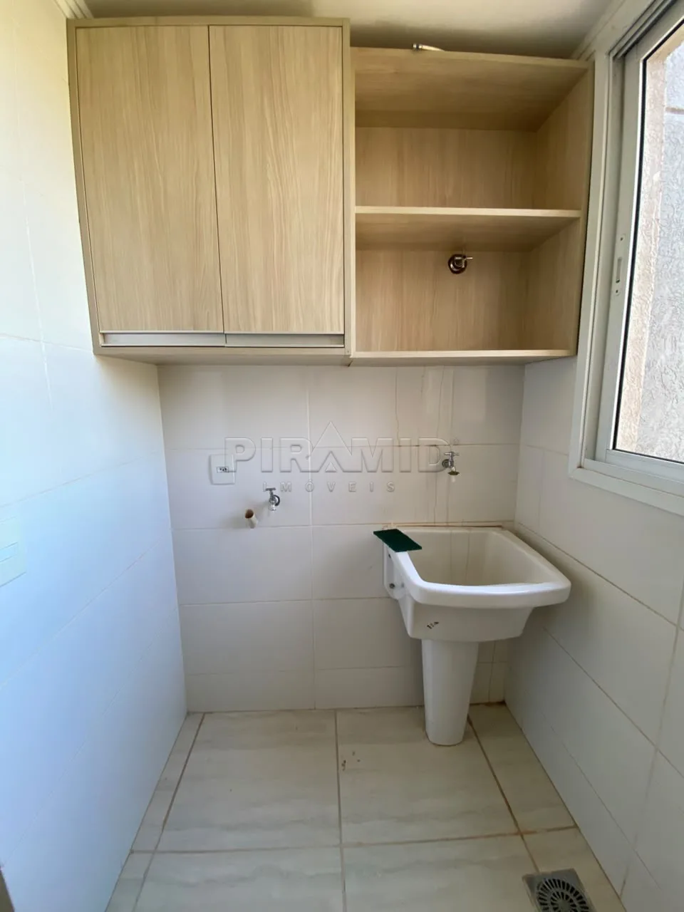 Alugar Apartamento / Padr&atilde;o em Ribeir&atilde;o Preto R$ 1.600,00 - Foto 7