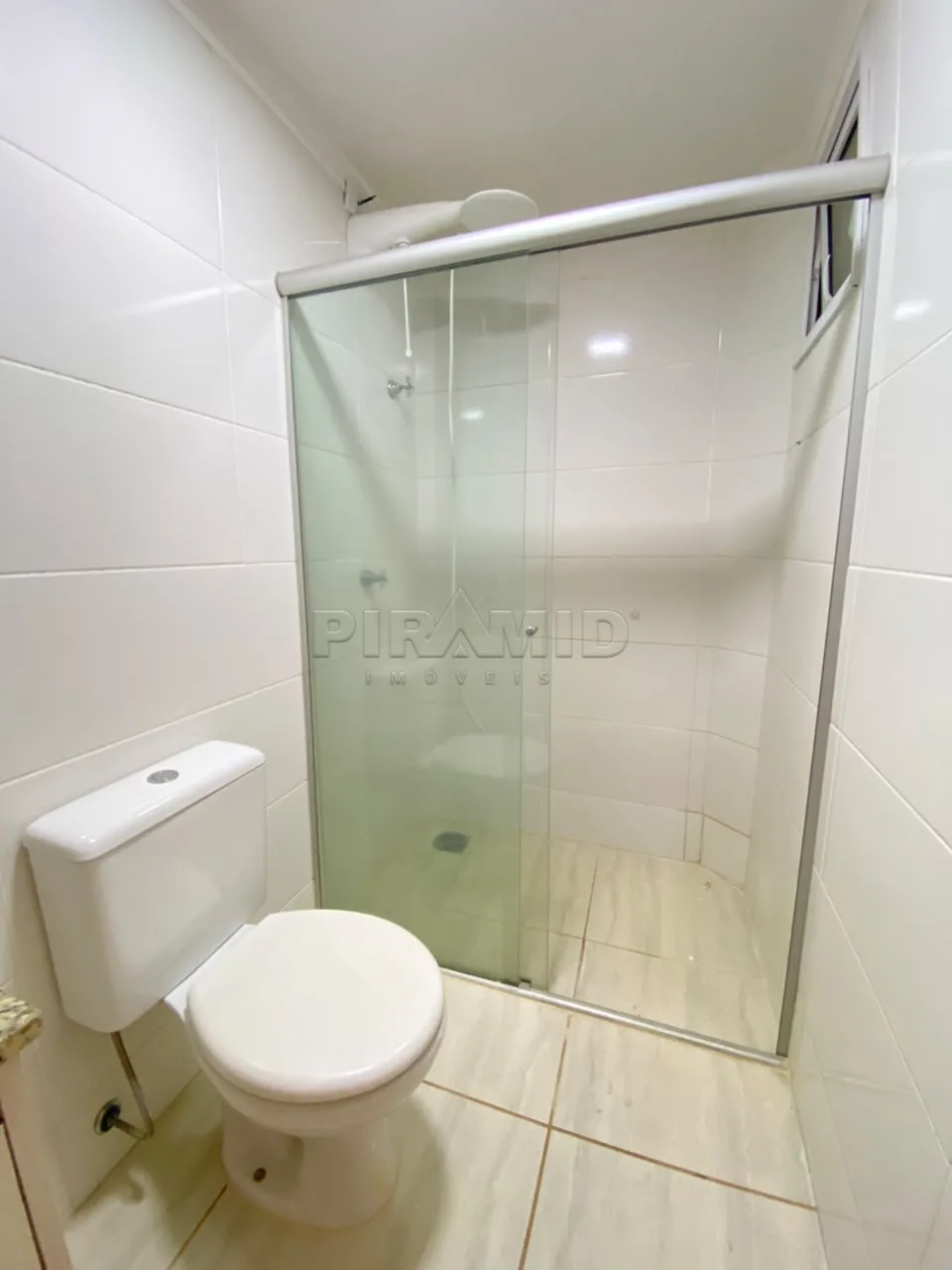 Alugar Apartamento / Padr&atilde;o em Ribeir&atilde;o Preto R$ 1.600,00 - Foto 12