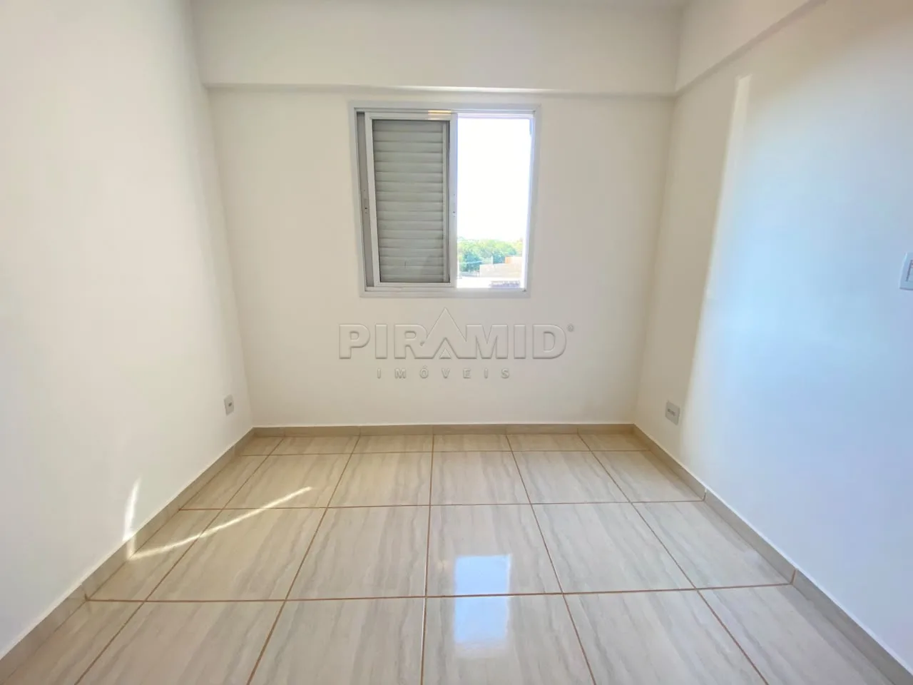 Alugar Apartamento / Padr&atilde;o em Ribeir&atilde;o Preto R$ 1.600,00 - Foto 6