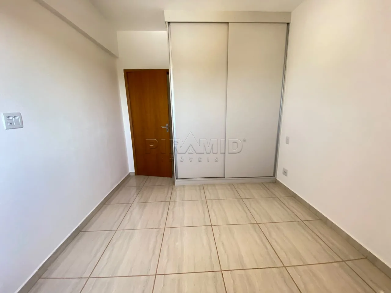 Alugar Apartamento / Padr&atilde;o em Ribeir&atilde;o Preto R$ 1.600,00 - Foto 7