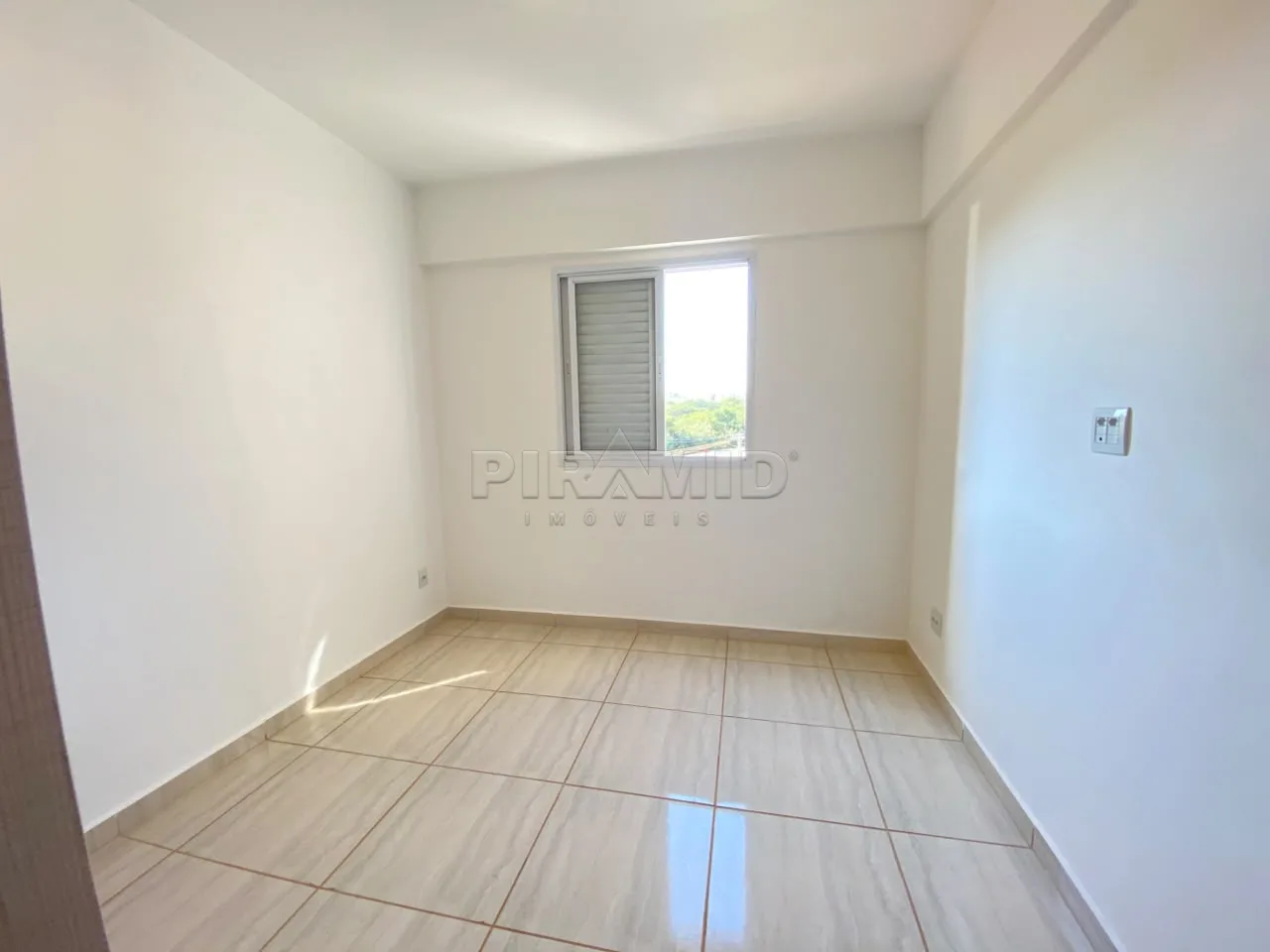 Alugar Apartamento / Padr&atilde;o em Ribeir&atilde;o Preto R$ 1.600,00 - Foto 8