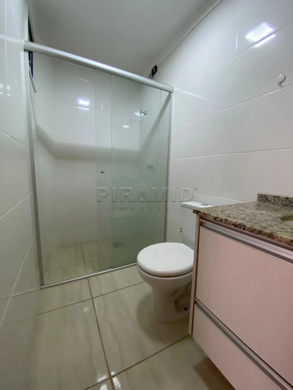 Alugar Apartamento / Padr&atilde;o em Ribeir&atilde;o Preto R$ 1.600,00 - Foto 11