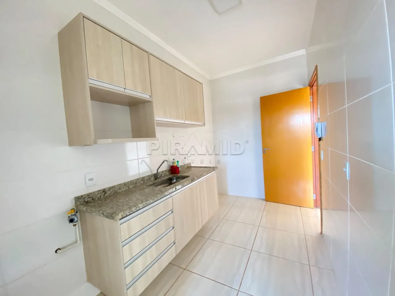 Alugar Apartamento / Padr&atilde;o em Ribeir&atilde;o Preto R$ 1.600,00 - Foto 13