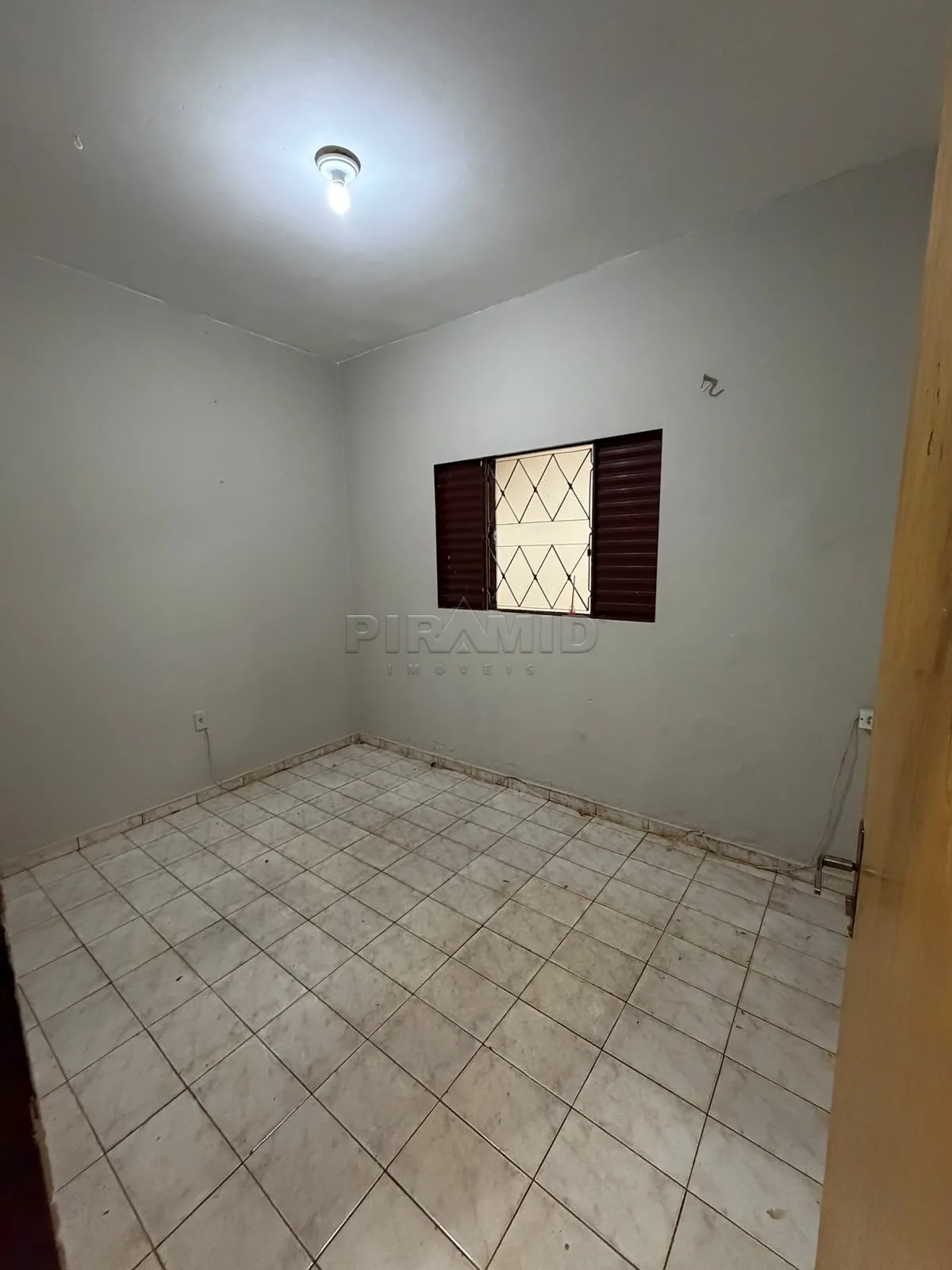 Alugar Casa / Padr&atilde;o em Ribeir&atilde;o Preto R$ 1.500,00 - Foto 6