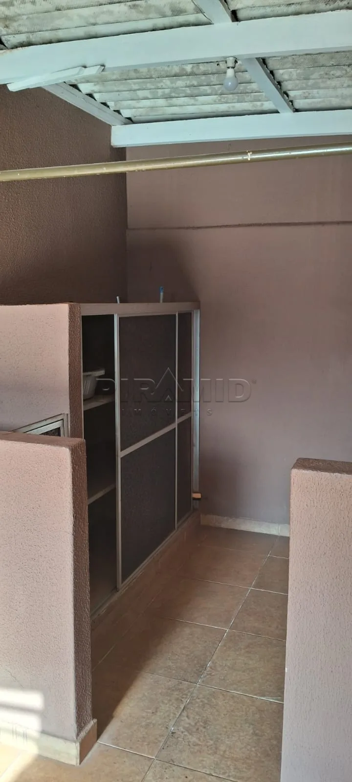 Comprar Casa / Padr&atilde;o em Ribeir&atilde;o Preto R$ 357.000,00 - Foto 2