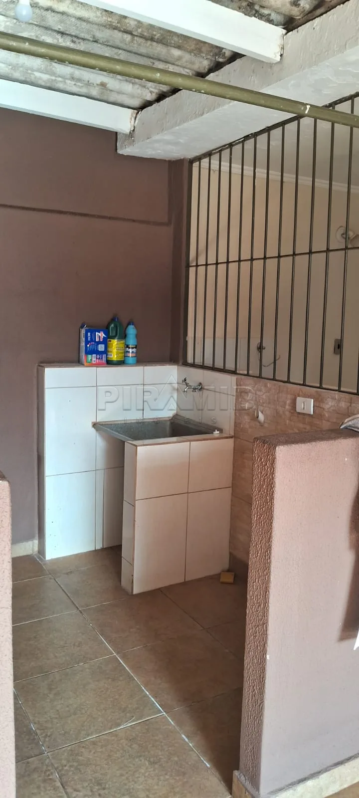 Comprar Casa / Padr&atilde;o em Ribeir&atilde;o Preto R$ 357.000,00 - Foto 3