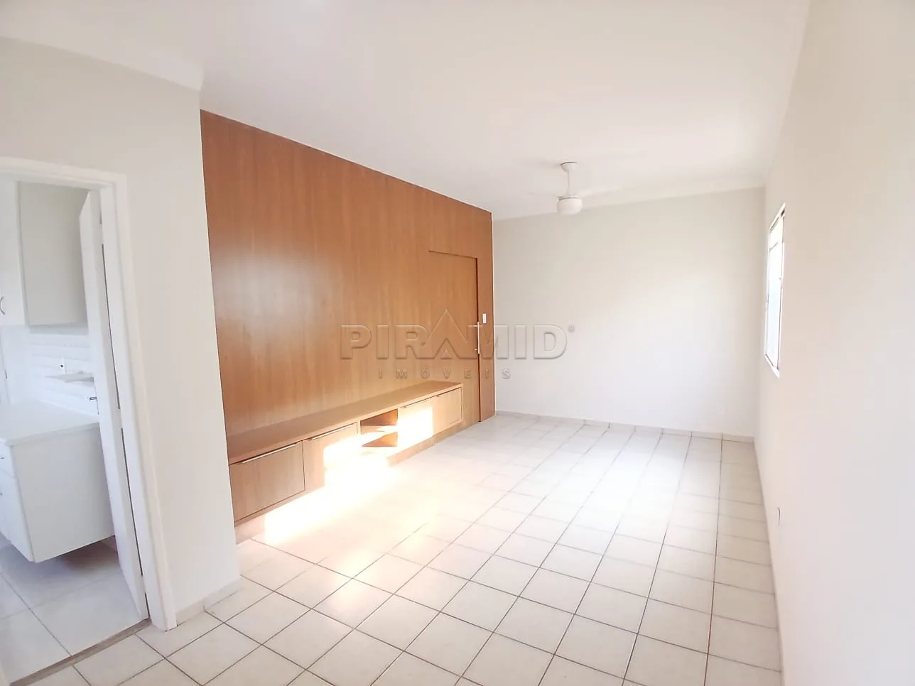 Alugar Casa / Condom&iacute;nio em Ribeir&atilde;o Preto R$ 4.500,00 - Foto 1