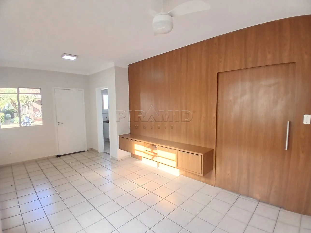 Alugar Casa / Condom&iacute;nio em Ribeir&atilde;o Preto R$ 4.500,00 - Foto 2