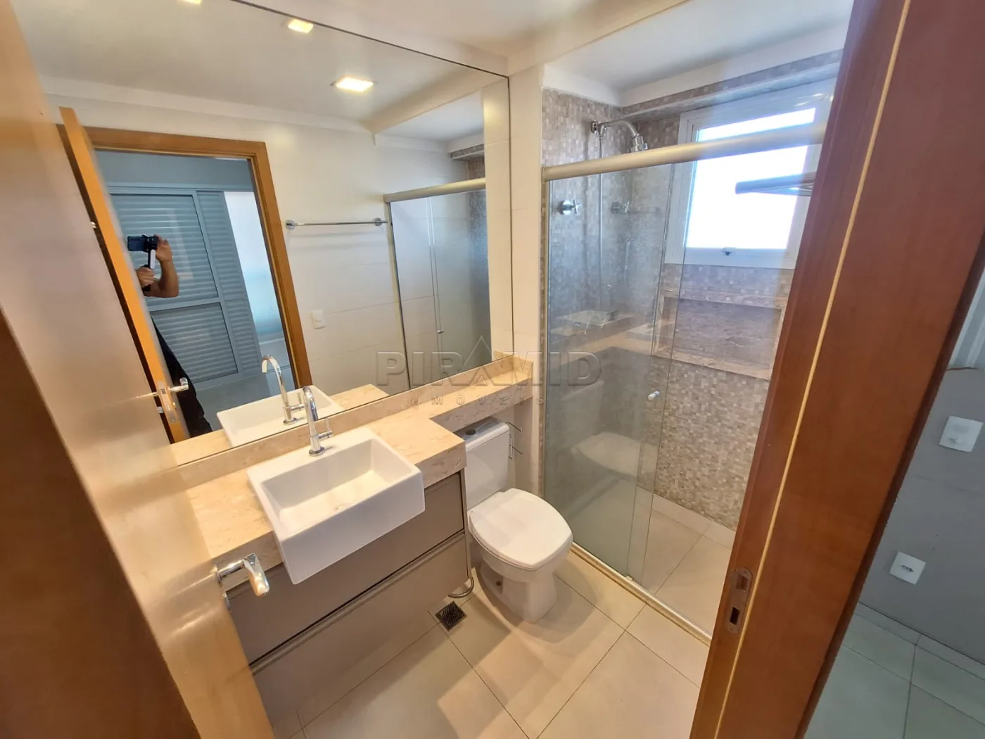 Alugar Apartamento / Padr&atilde;o em Ribeir&atilde;o Preto R$ 3.200,00 - Foto 14