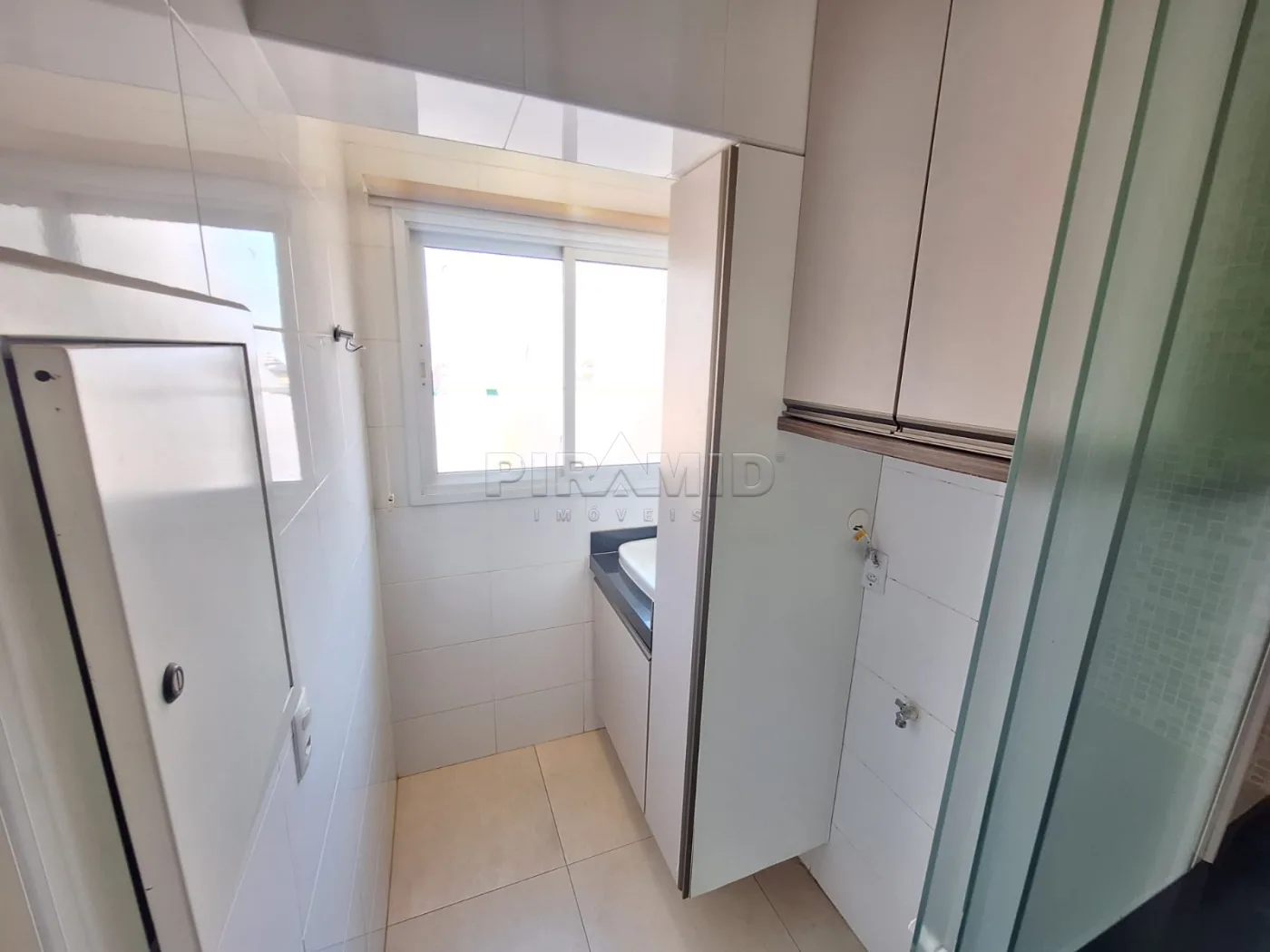 Alugar Apartamento / Padr&atilde;o em Ribeir&atilde;o Preto R$ 3.200,00 - Foto 18