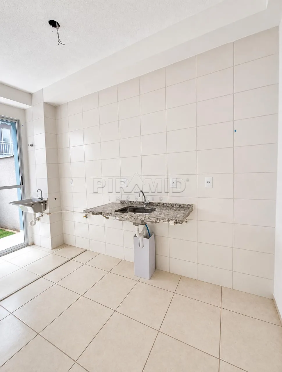 Alugar Apartamento / Padr&atilde;o em Ribeir&atilde;o Preto R$ 1.800,00 - Foto 3