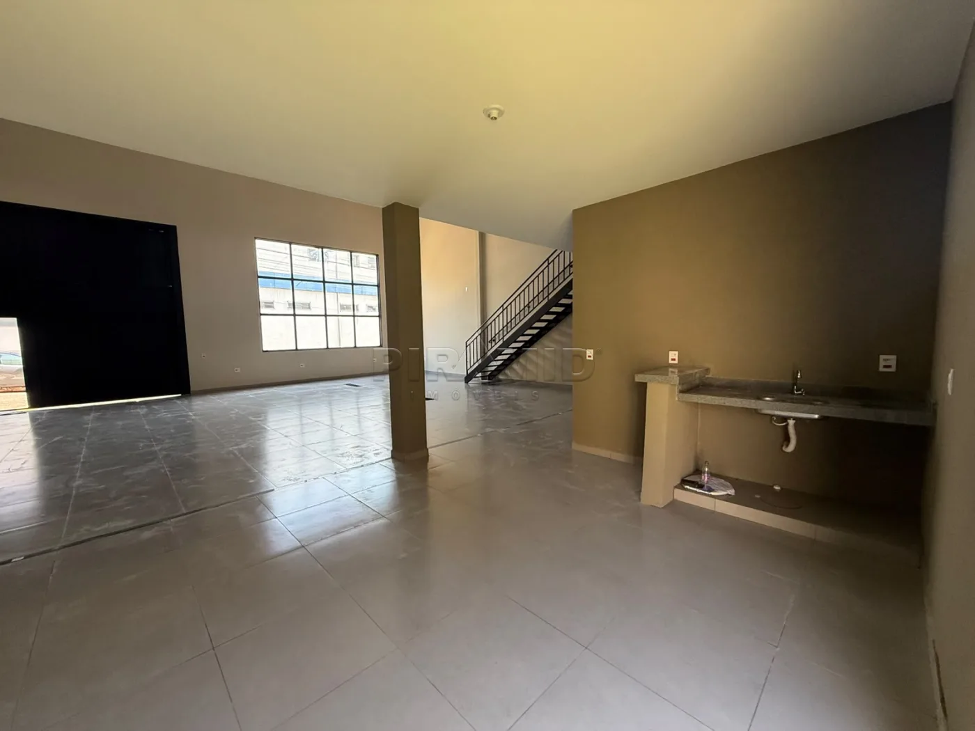 Alugar Comercial / Sal&atilde;o em Ribeir&atilde;o Preto R$ 6.990,00 - Foto 4