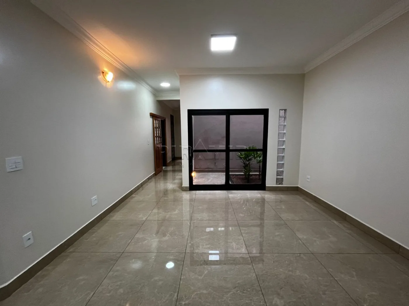 Alugar Casa / Padr&atilde;o em Ribeir&atilde;o Preto R$ 6.500,00 - Foto 3