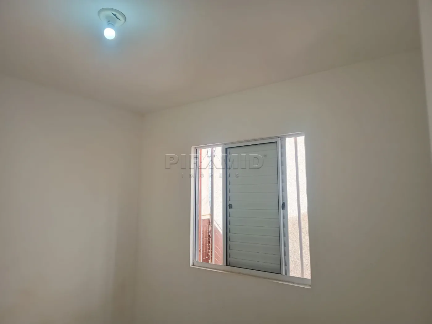 Comprar Casa / Padr&atilde;o em Ribeir&atilde;o Preto R$ 220.000,00 - Foto 6