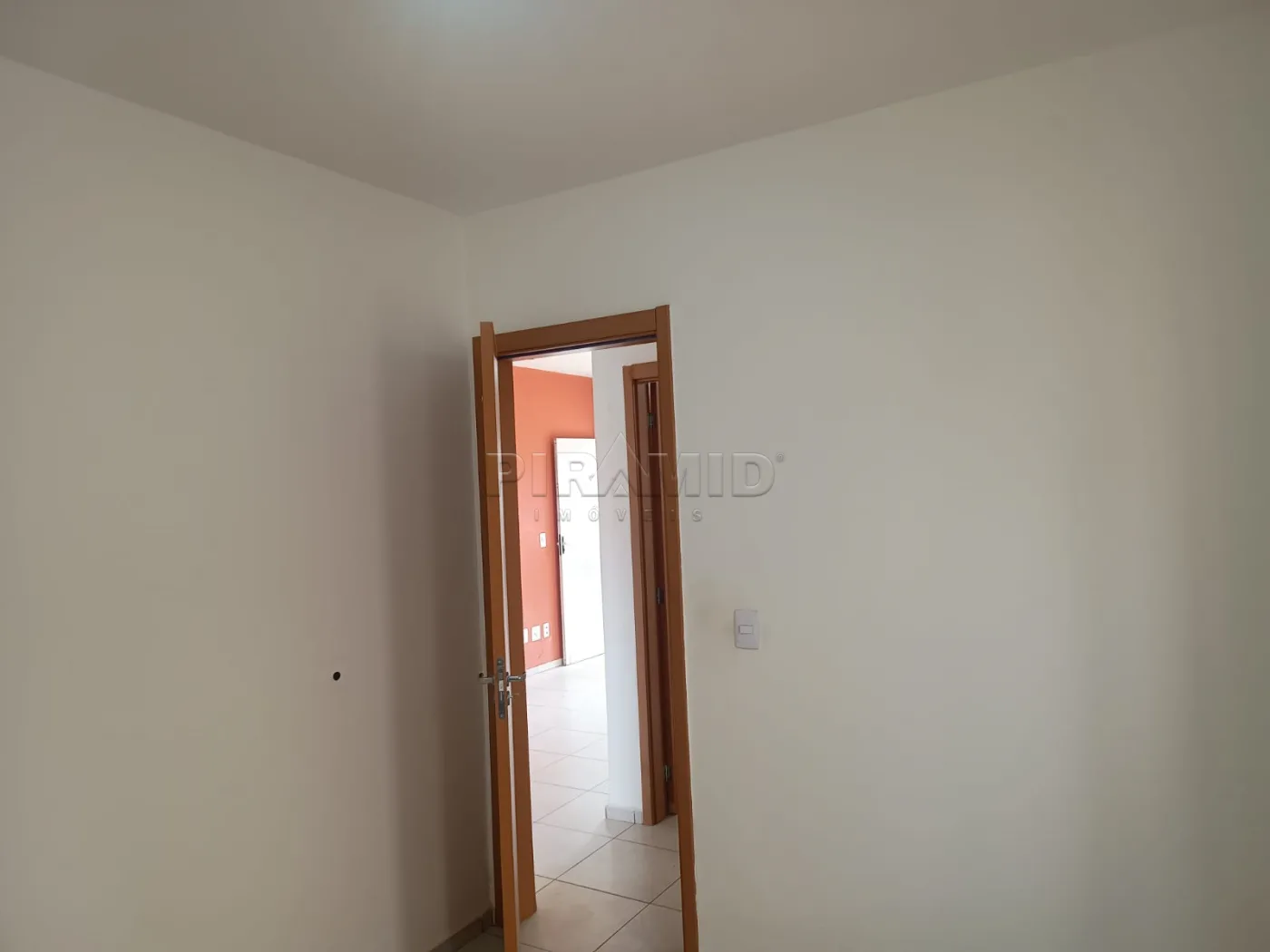 Comprar Casa / Padr&atilde;o em Ribeir&atilde;o Preto R$ 220.000,00 - Foto 7