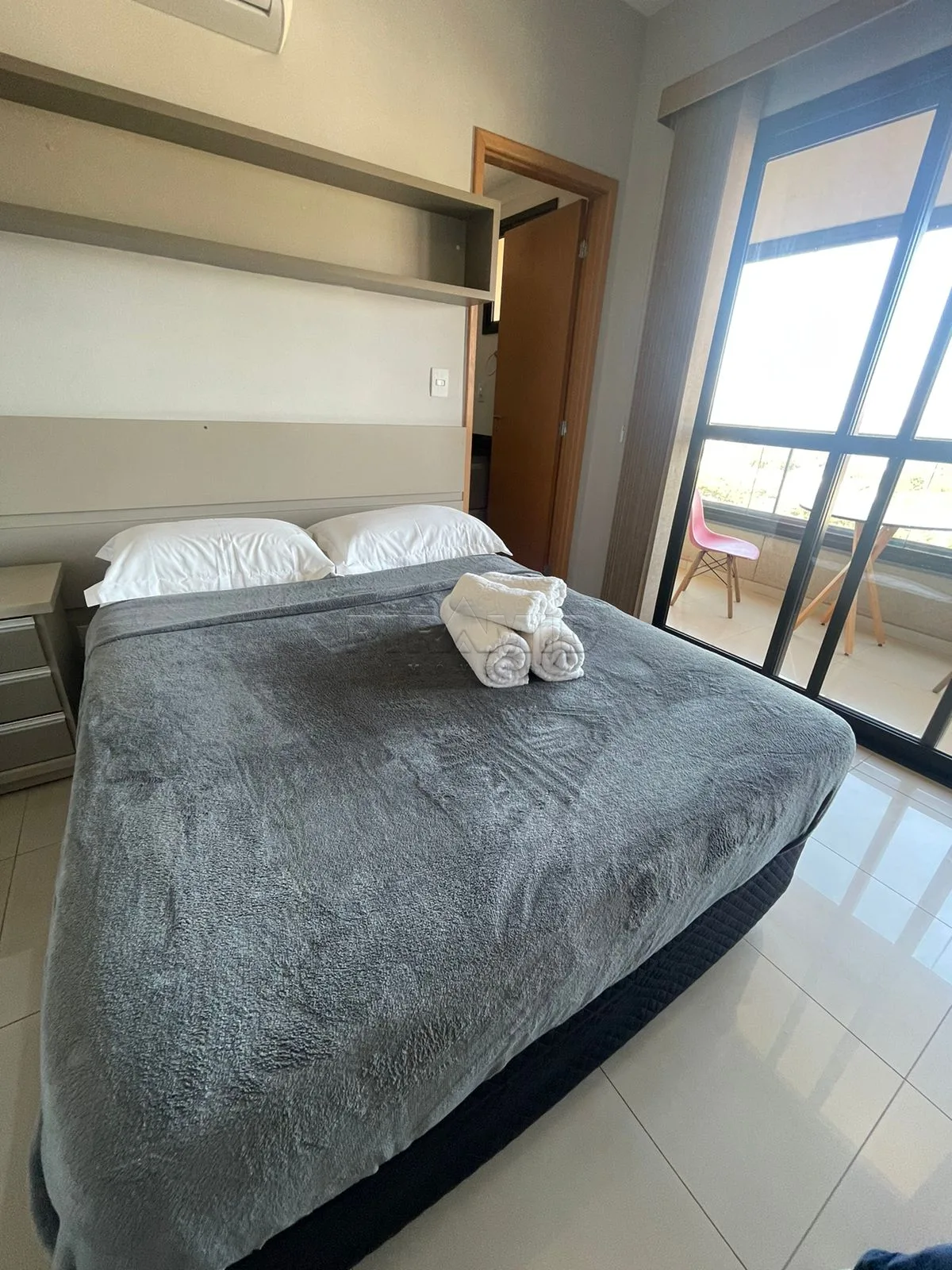 Alugar Apartamento / Padr&atilde;o em Ribeir&atilde;o Preto R$ 1.850,00 - Foto 8