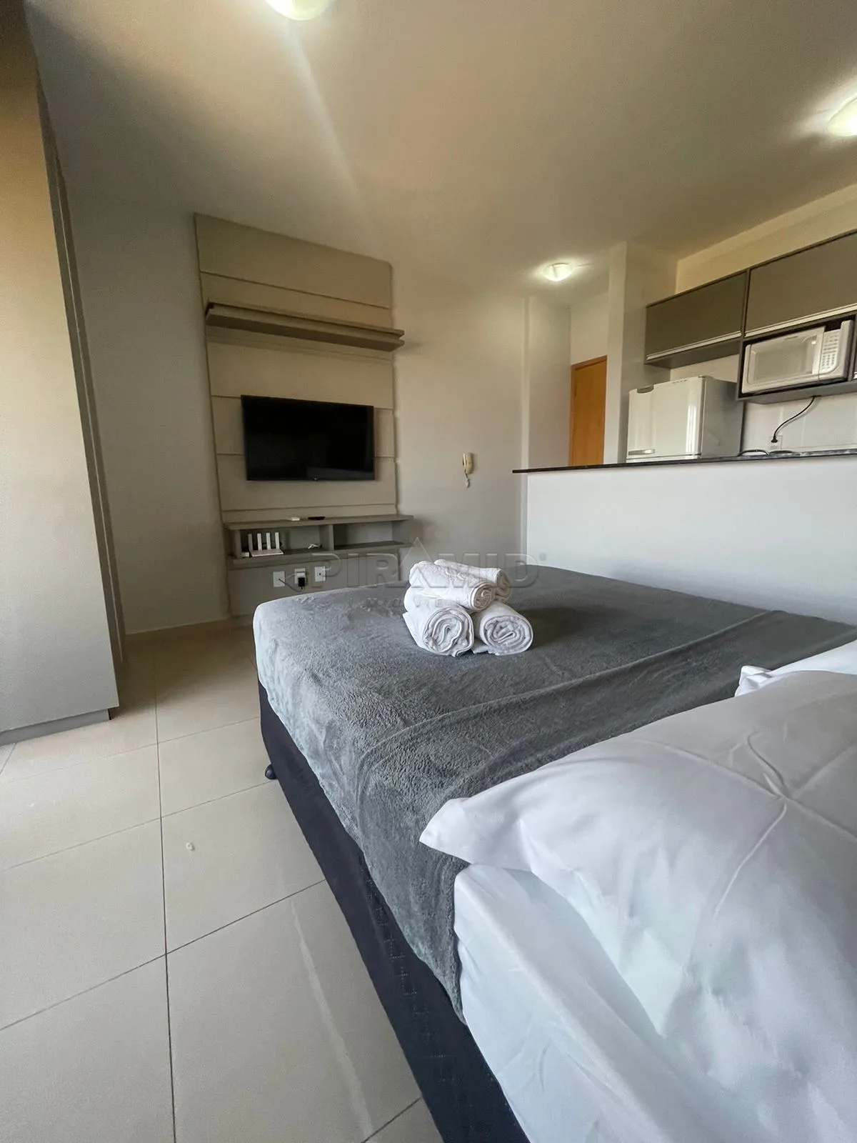 Alugar Apartamento / Padr&atilde;o em Ribeir&atilde;o Preto R$ 1.850,00 - Foto 11