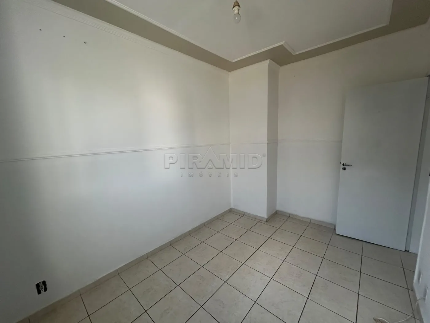 Comprar Apartamento / Padr&atilde;o em Ribeir&atilde;o Preto R$ 175.000,00 - Foto 1