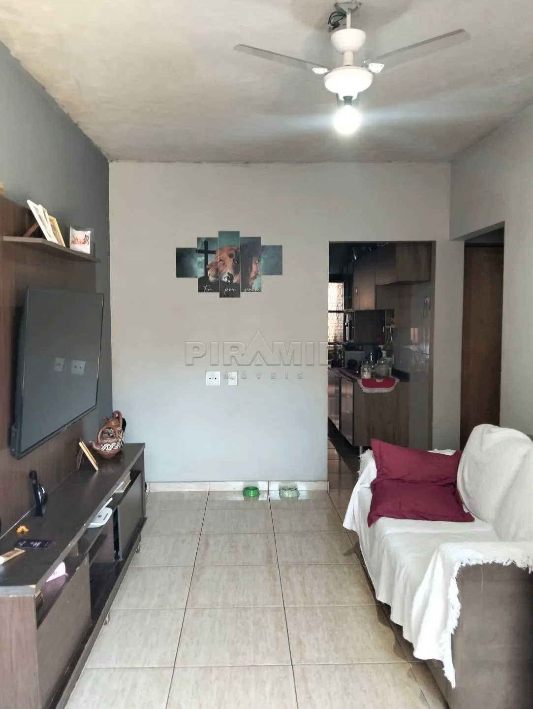Comprar Casa / Padr&atilde;o em Ribeir&atilde;o Preto R$ 295.000,00 - Foto 2