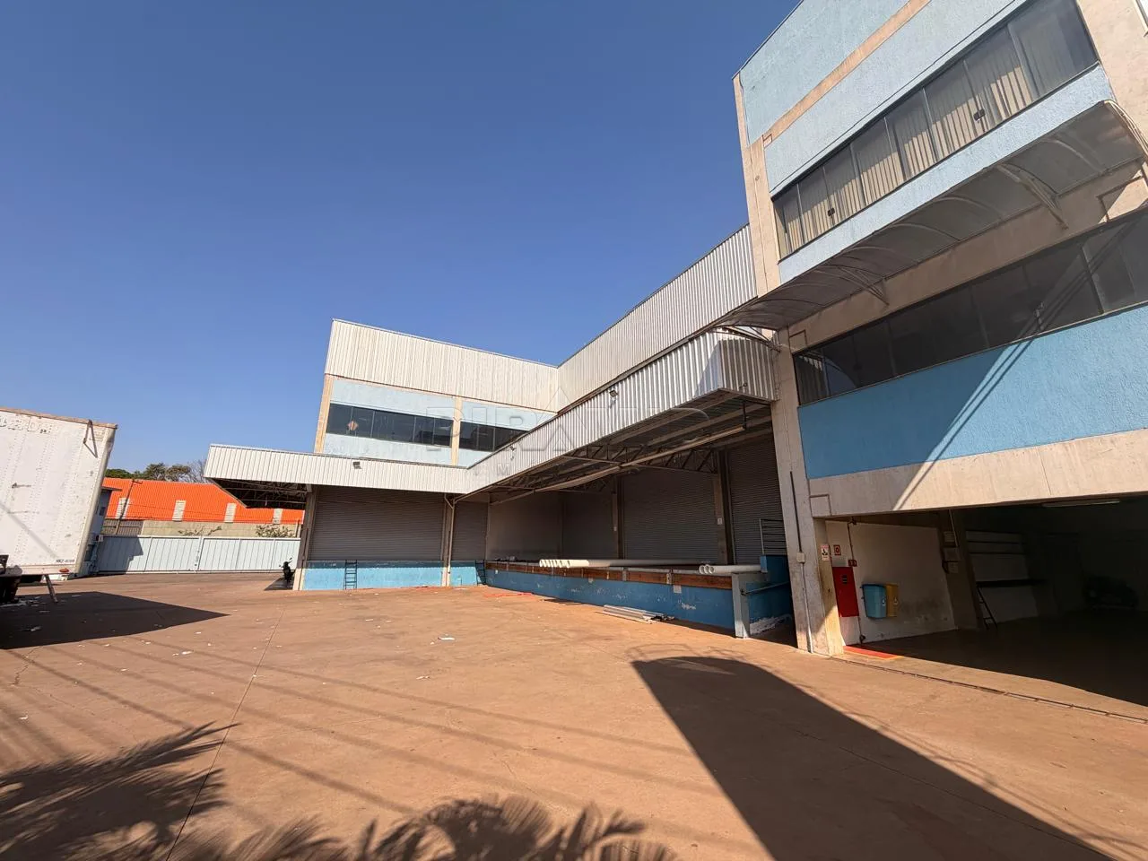 Alugar Comercial / Sal&atilde;o em Ribeir&atilde;o Preto R$ 120.000,00 - Foto 5