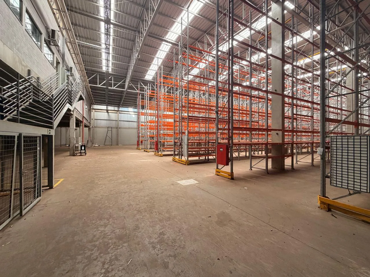 Alugar Comercial / Sal&atilde;o em Ribeir&atilde;o Preto R$ 120.000,00 - Foto 16