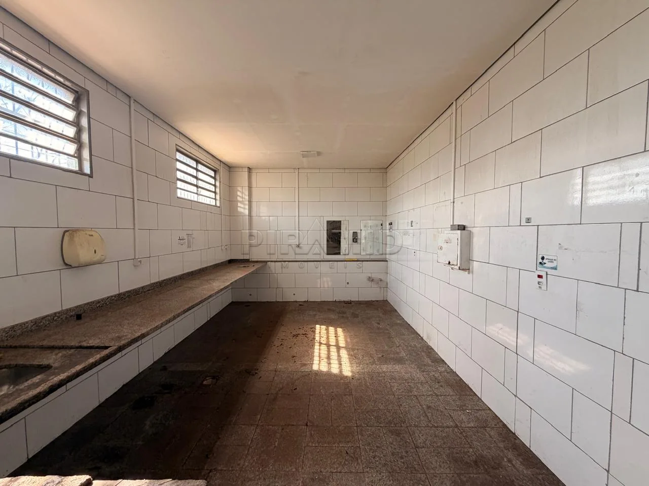Alugar Comercial / Sal&atilde;o em Ribeir&atilde;o Preto R$ 120.000,00 - Foto 37