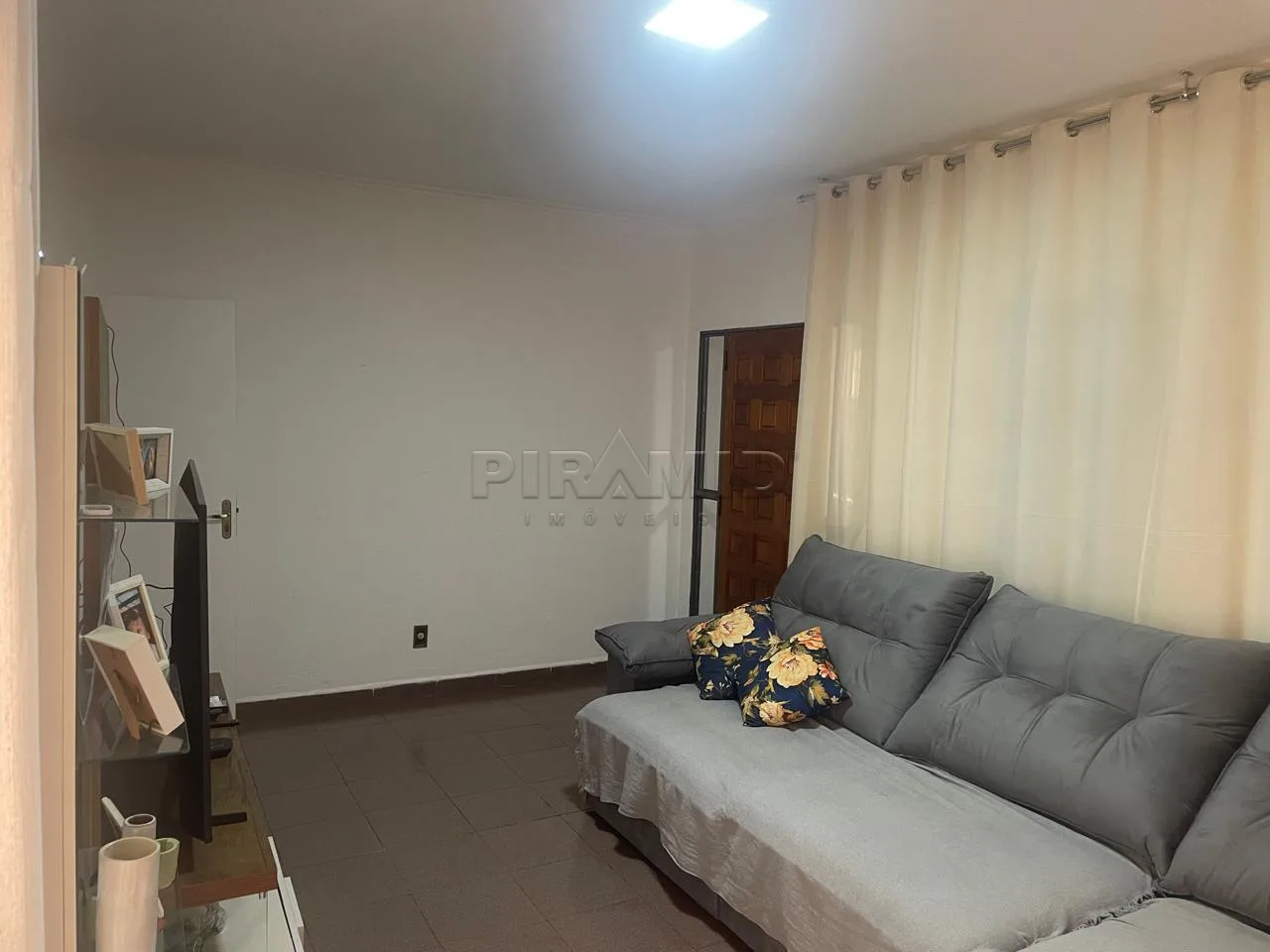Comprar Casa / Padr&atilde;o em Ribeir&atilde;o Preto R$ 380.000,00 - Foto 1