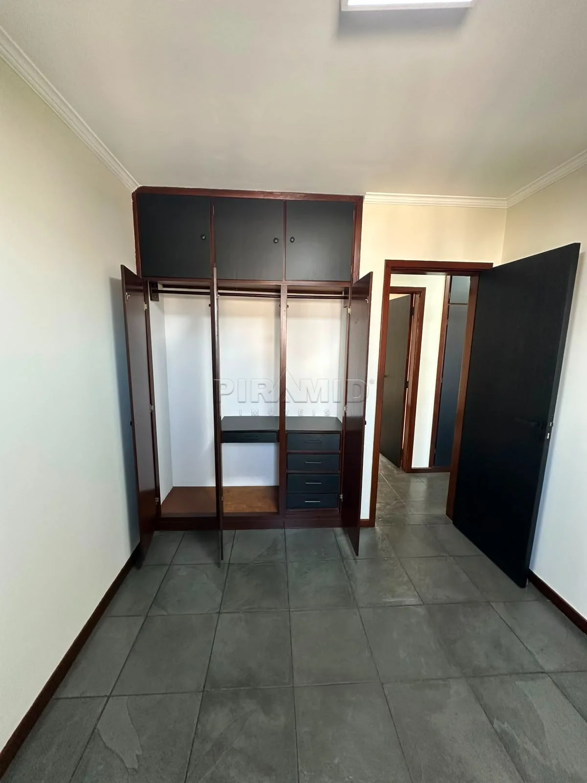 Comprar Apartamento / Padr&atilde;o em Ribeir&atilde;o Preto R$ 350.000,00 - Foto 18