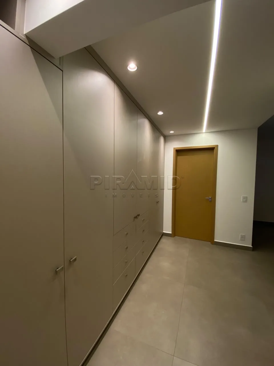 Alugar Apartamento / Padr&atilde;o em Ribeir&atilde;o Preto R$ 7.500,00 - Foto 16