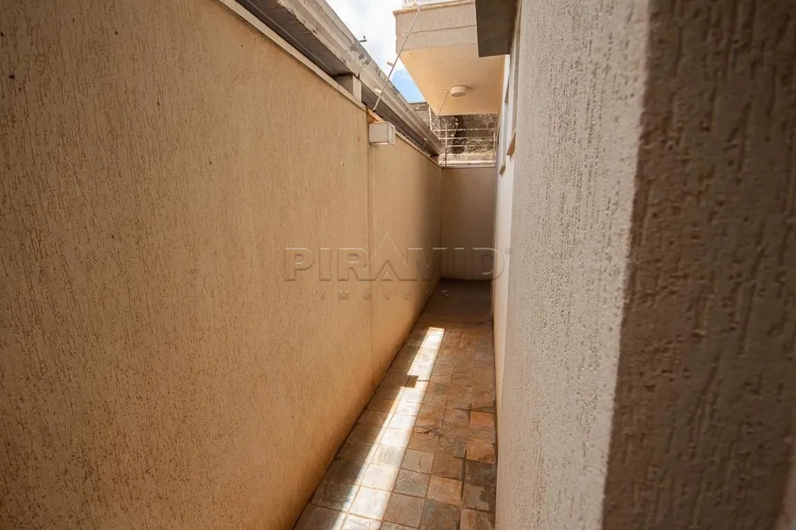 Alugar Apartamento / Padr&atilde;o em Ribeir&atilde;o Preto R$ 1.950,00 - Foto 14