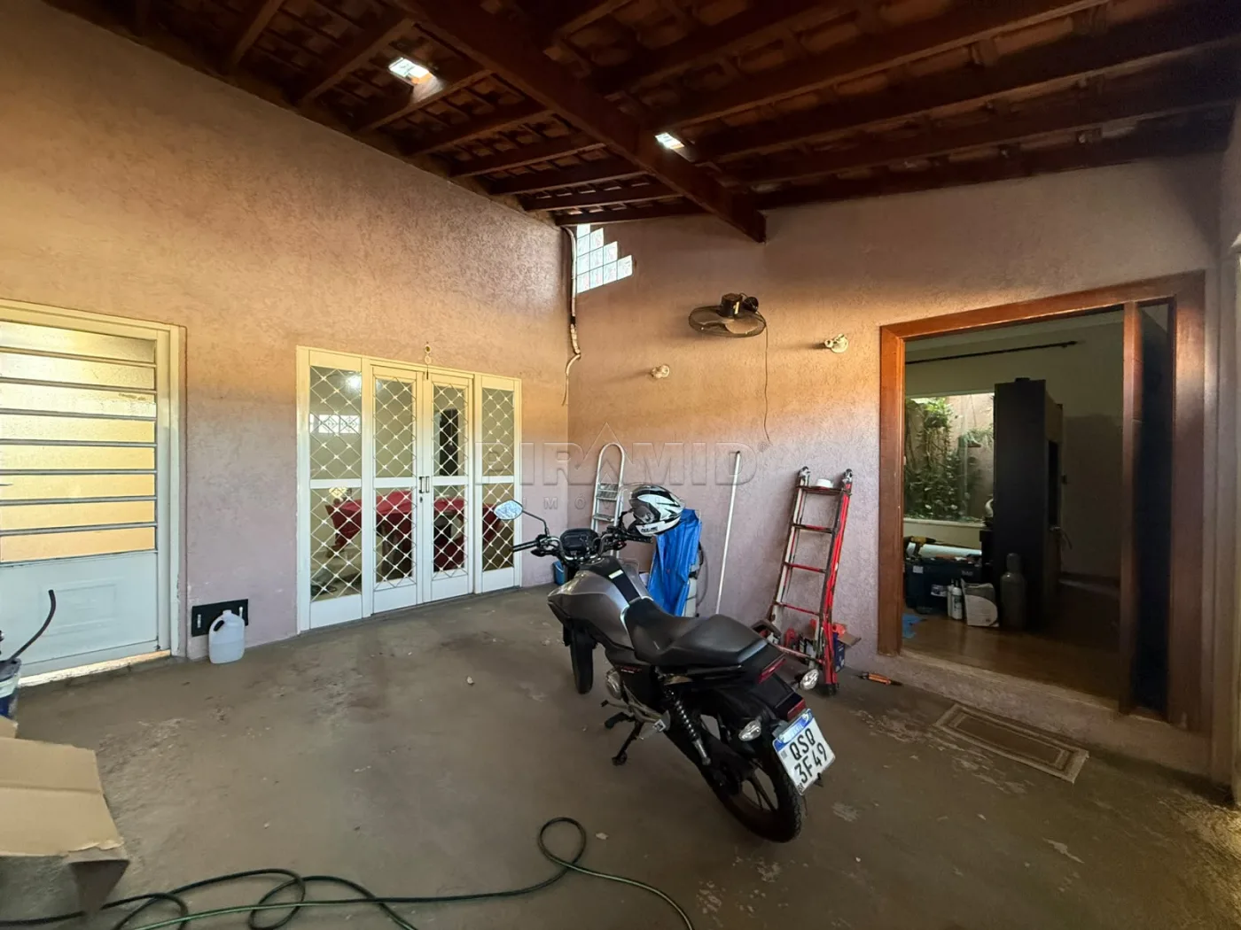 Alugar Casa / Padr&atilde;o em Ribeir&atilde;o Preto R$ 2.300,00 - Foto 2