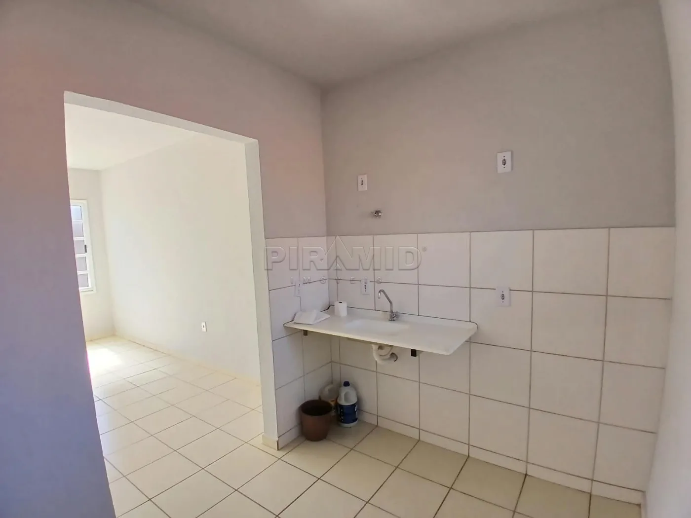 Alugar Casa / Padr&atilde;o em Ribeir&atilde;o Preto R$ 1.620,00 - Foto 8
