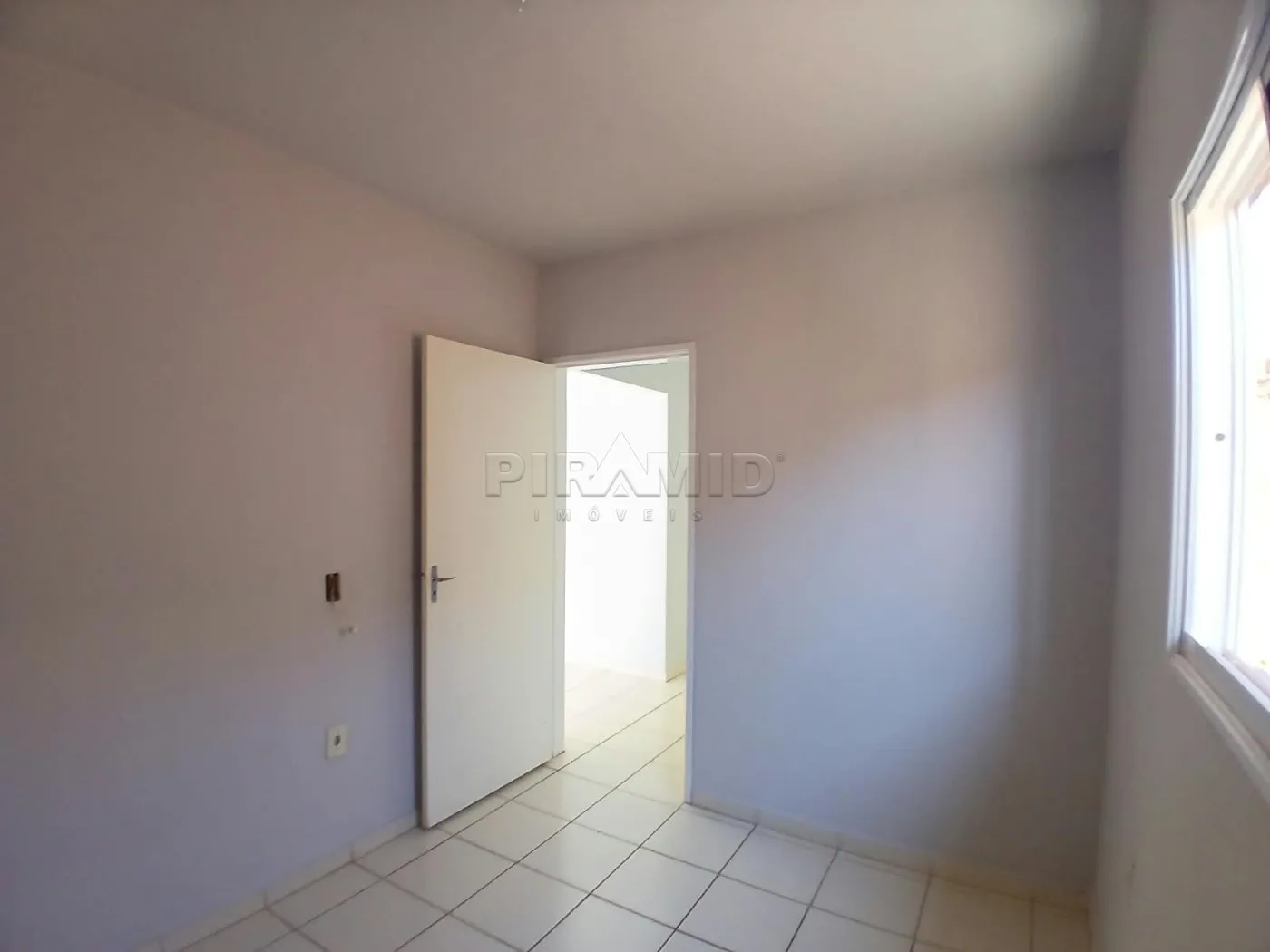 Alugar Casa / Padr&atilde;o em Ribeir&atilde;o Preto R$ 1.620,00 - Foto 10