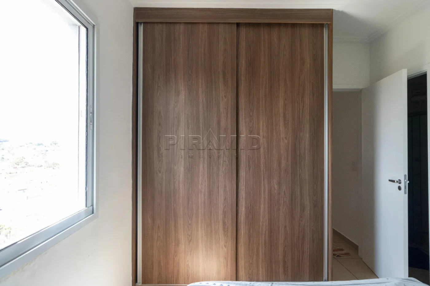 Alugar Apartamento / Padr&atilde;o em Ribeir&atilde;o Preto R$ 2.400,00 - Foto 12