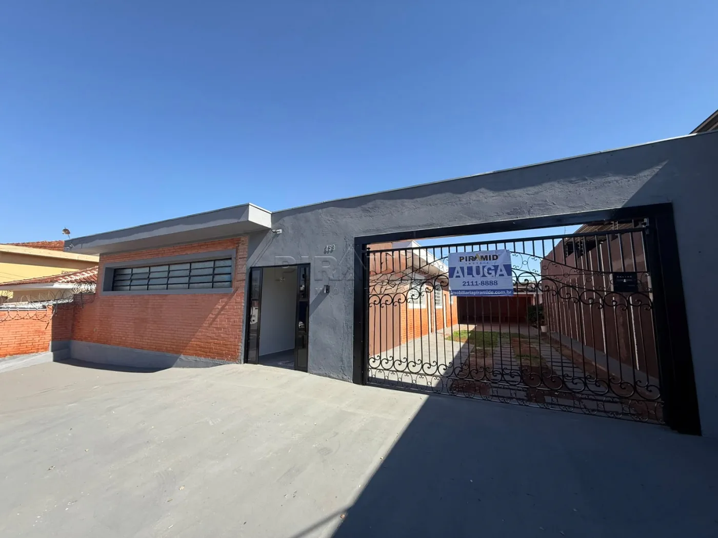 Alugar Comercial / Casa em Ribeir&atilde;o Preto R$ 7.000,00 - Foto 1