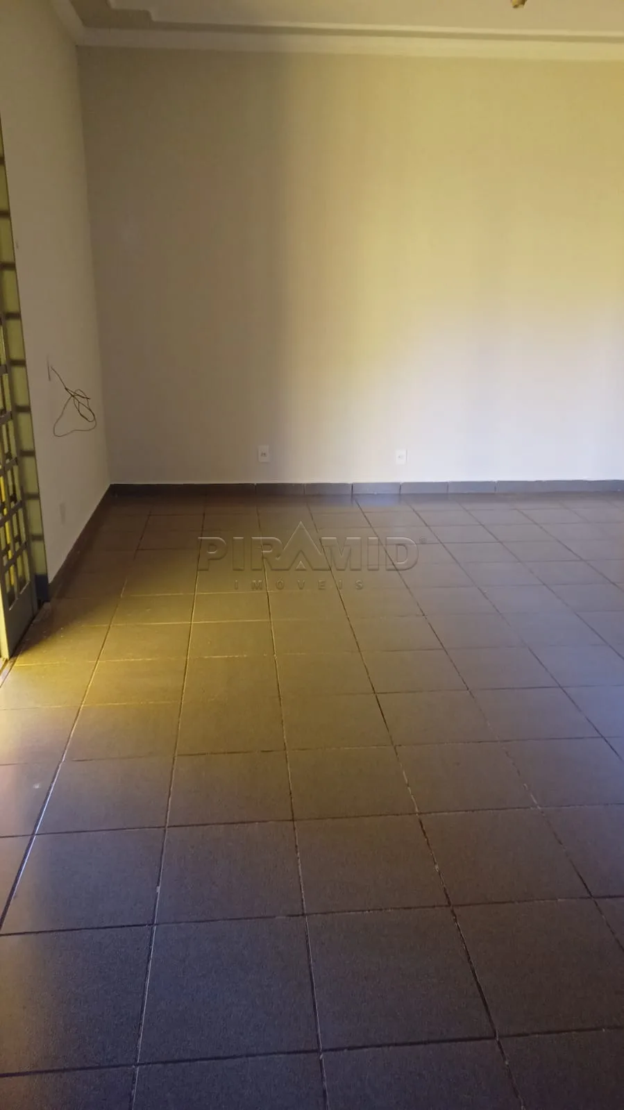 Comprar Casa / Padr&atilde;o em Ribeir&atilde;o Preto R$ 375.000,00 - Foto 3