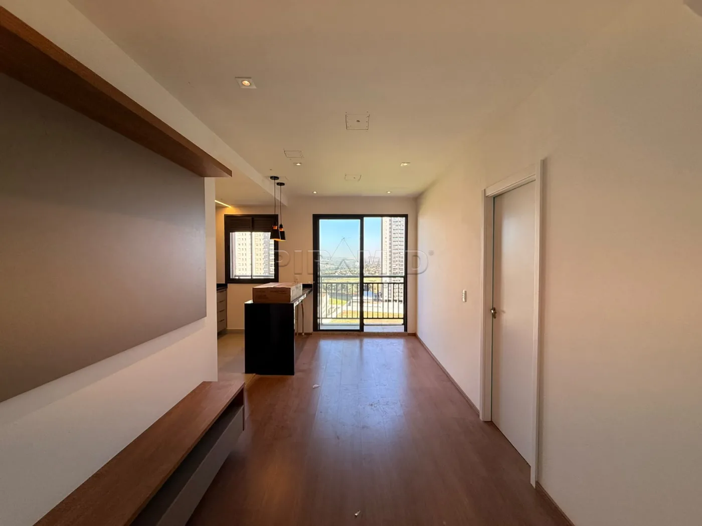 Alugar Apartamento / Padr&atilde;o em Ribeir&atilde;o Preto R$ 3.000,00 - Foto 1