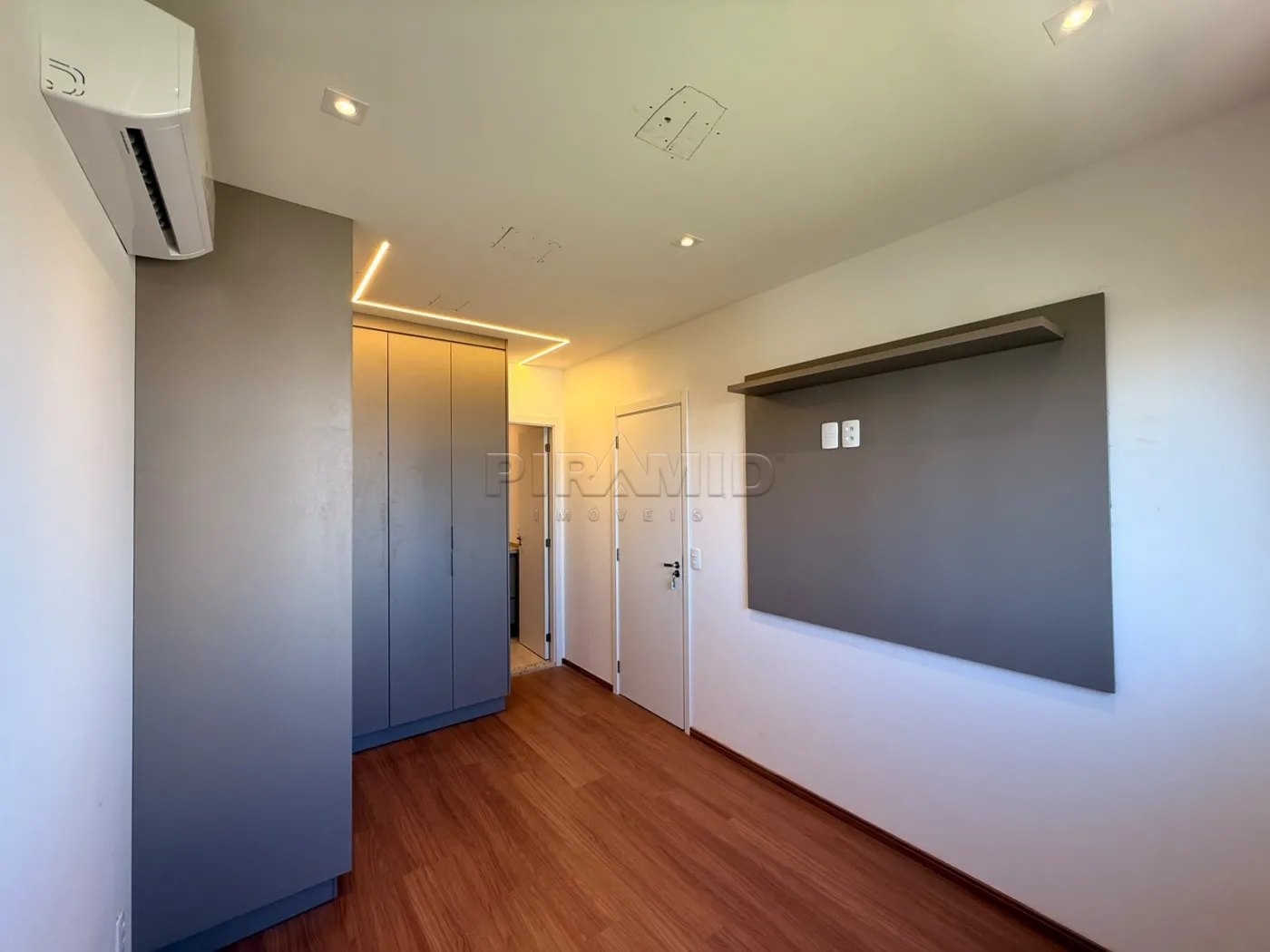 Alugar Apartamento / Padr&atilde;o em Ribeir&atilde;o Preto R$ 3.000,00 - Foto 4
