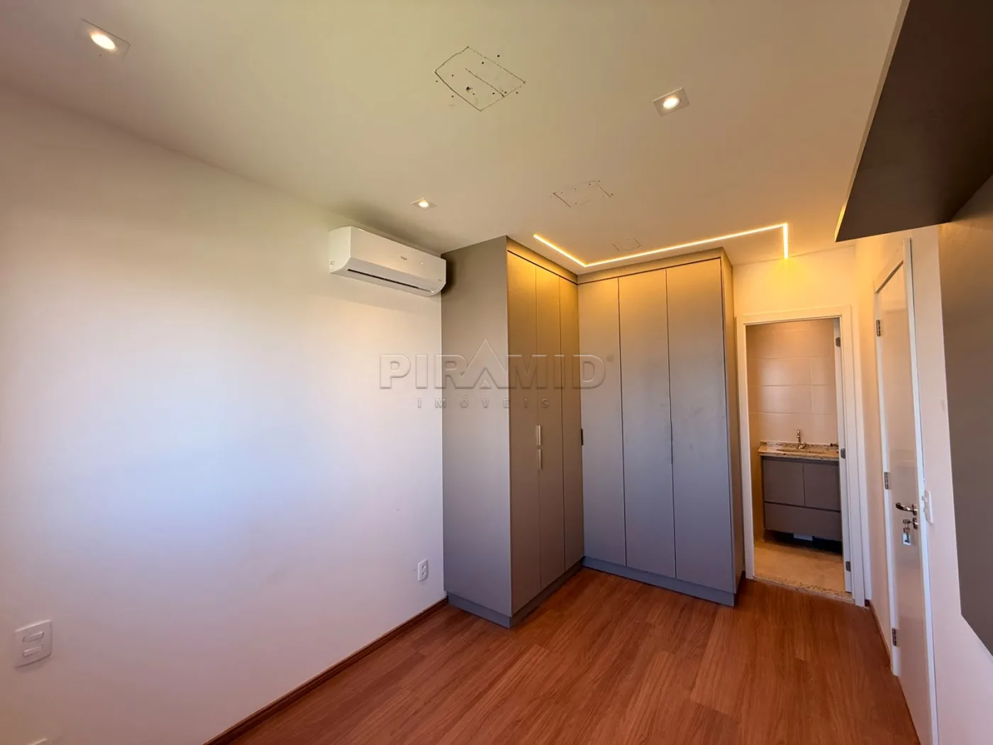 Alugar Apartamento / Padr&atilde;o em Ribeir&atilde;o Preto R$ 3.000,00 - Foto 5