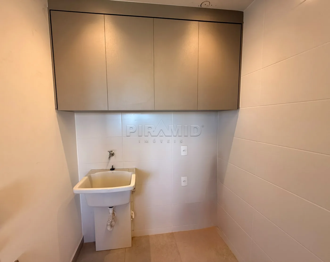 Alugar Apartamento / Padr&atilde;o em Ribeir&atilde;o Preto R$ 3.000,00 - Foto 9