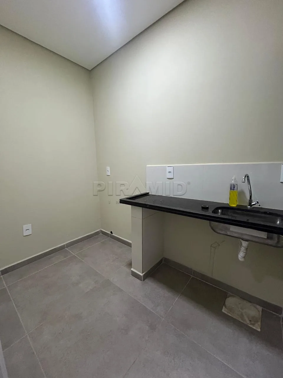 Alugar Comercial / Galp&atilde;o  Barrac&atilde;o em Ribeir&atilde;o Preto R$ 4.500,00 - Foto 4