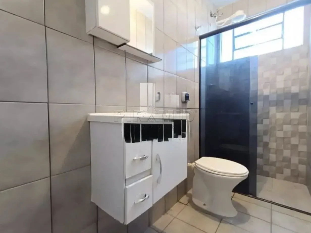 Alugar Casa / Padr&atilde;o em Ribeir&atilde;o Preto R$ 1.950,00 - Foto 9
