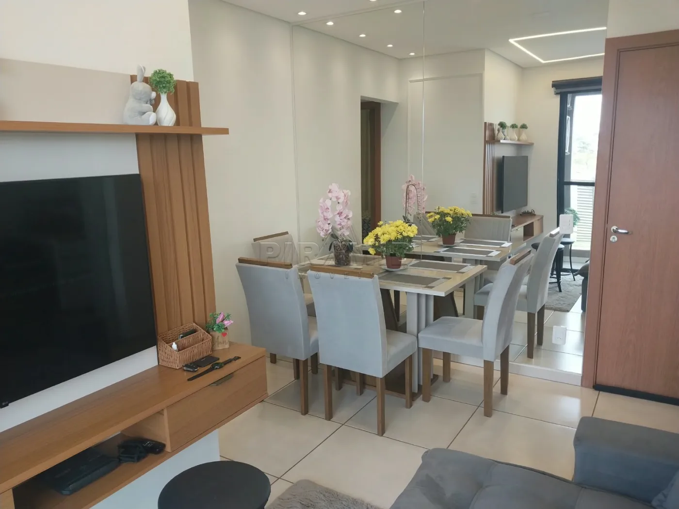 Comprar Apartamento / Padr&atilde;o em Ribeir&atilde;o Preto R$ 400.000,00 - Foto 1