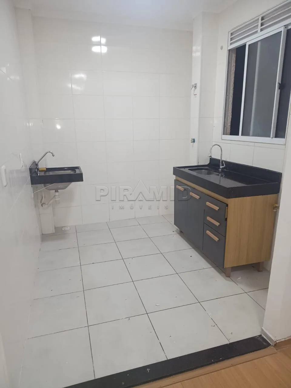 Comprar Apartamento / Padr&atilde;o em Ribeir&atilde;o Preto R$ 155.000,00 - Foto 3